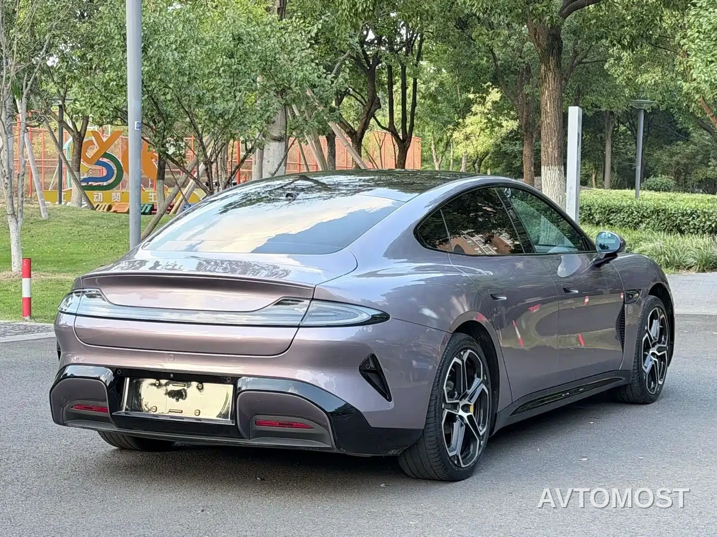 Xiaomi SU7 2024 RWD Standard Founder's Edition — фото 23