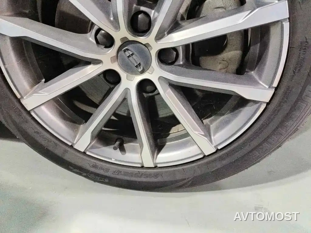 Geely Borui PHEV 2021 1.5T ePro Leading Glory Edition — фото 7