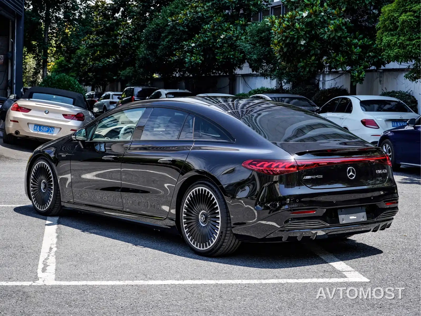 Mercedes-Benz EQS AMG 2023 AMG EQS 53 4MATIC+ — фото 4