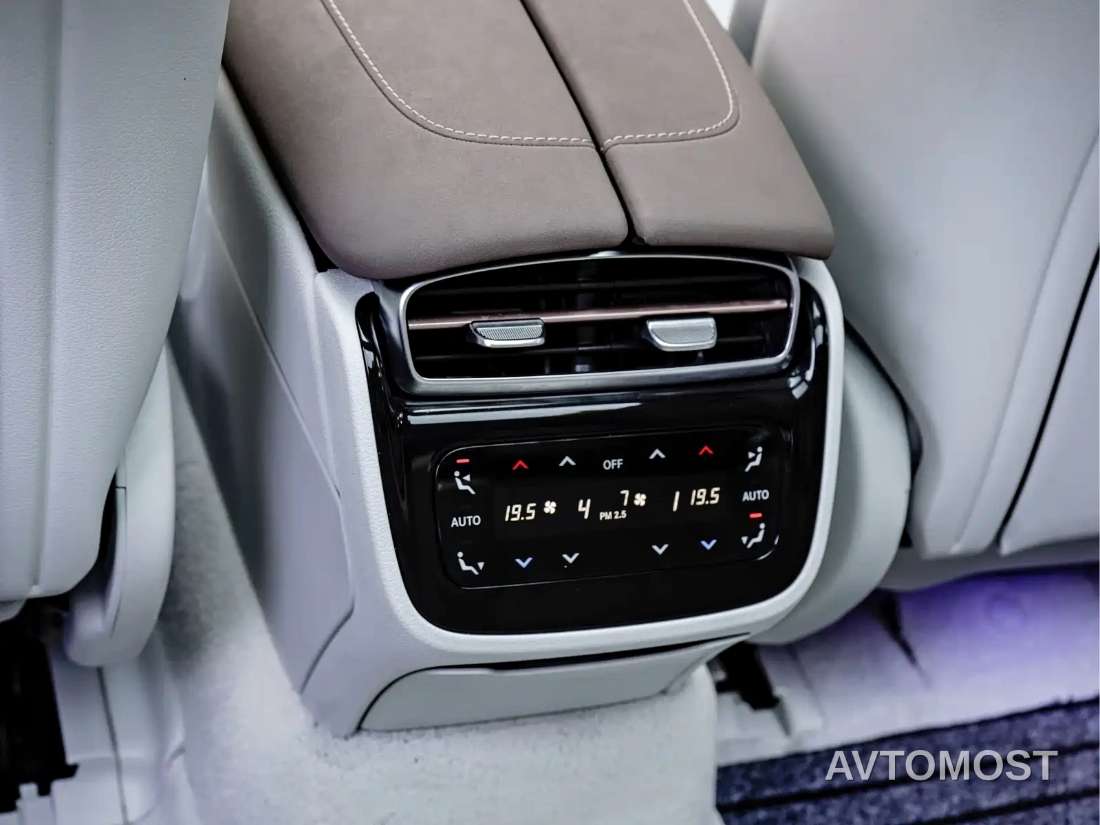 Mercedes-Benz EQS AMG 2023 AMG EQS 53 4MATIC+ — фото 11