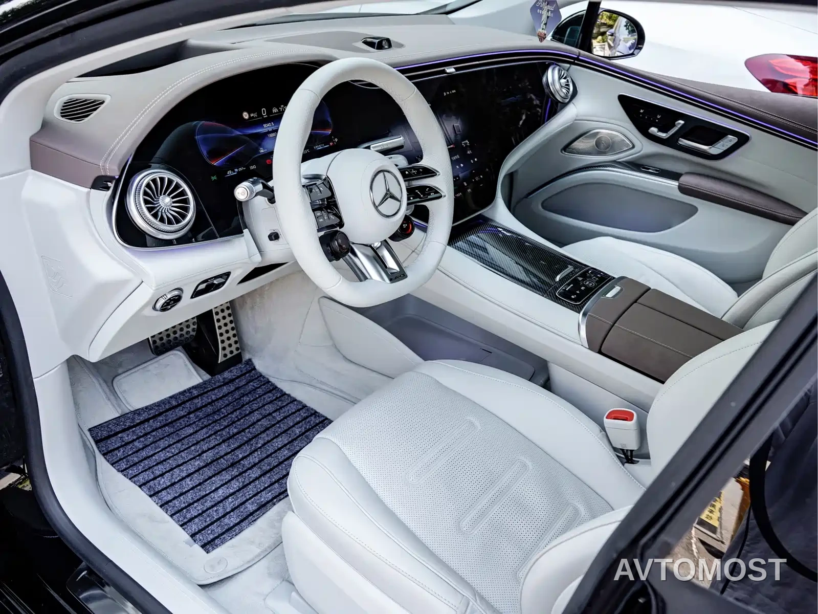 Mercedes-Benz EQS AMG 2023 AMG EQS 53 4MATIC+ — фото 14