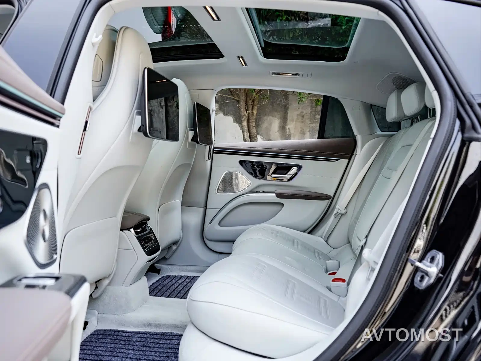 Mercedes-Benz EQS AMG 2023 AMG EQS 53 4MATIC+ — фото 15