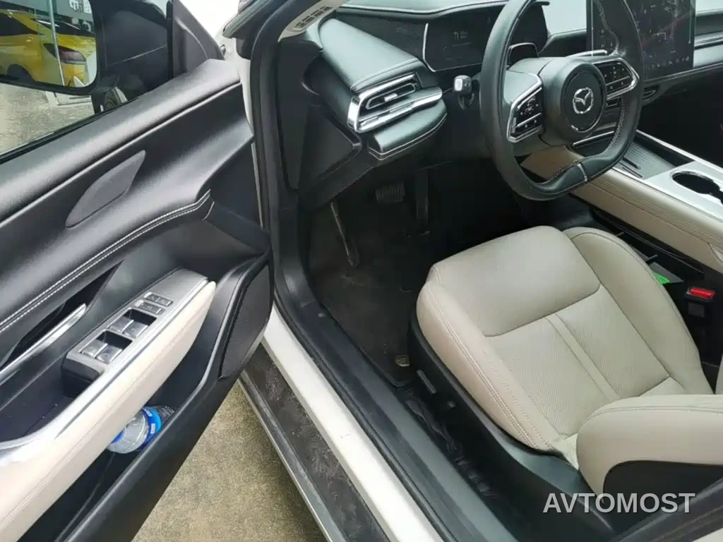 Mazda EZ-6 2024 Extended Range 200 — фото 15