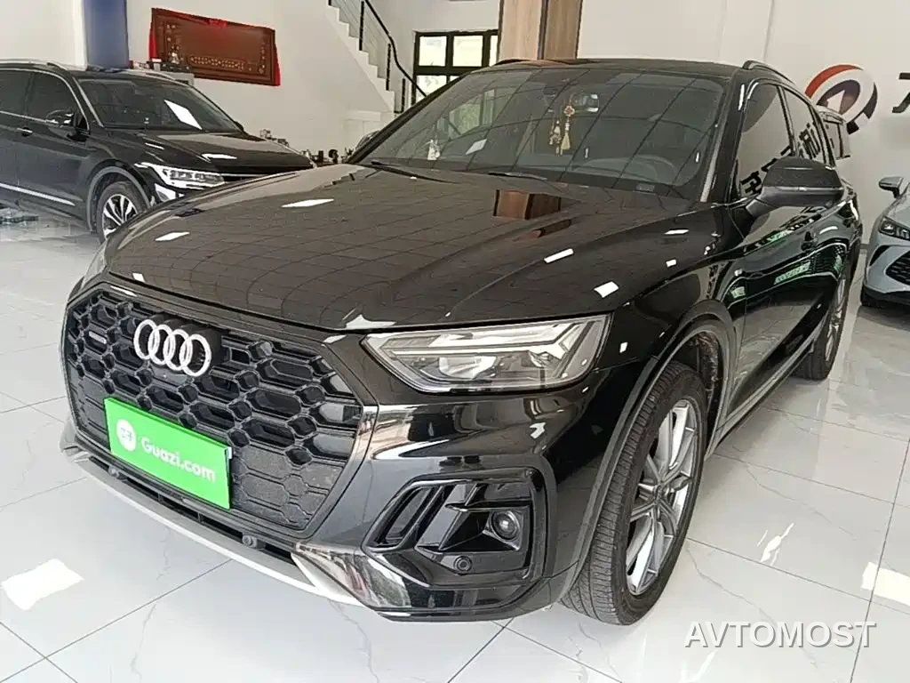 Audi Q5L 2023 40T Luxury Dynamic — фото 1