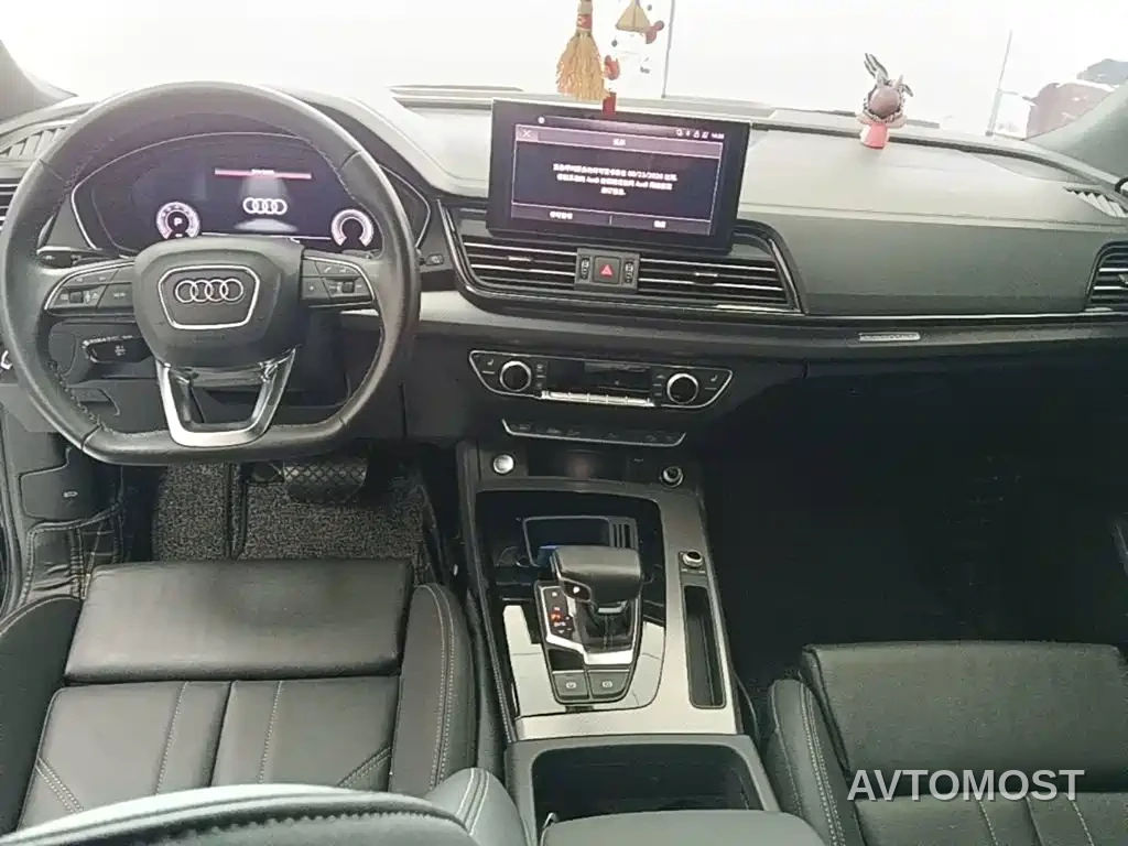 Audi Q5L 2023 40T Luxury Dynamic — фото 9