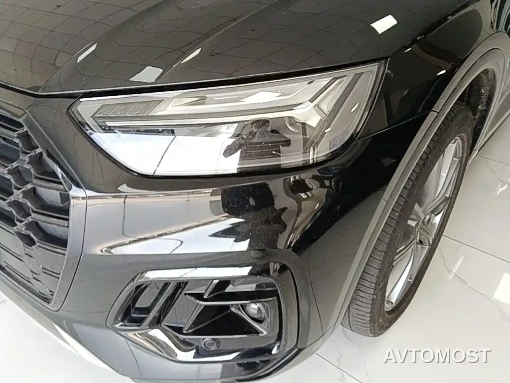Audi Q5L 2023 40T Luxury Dynamic — фото 18