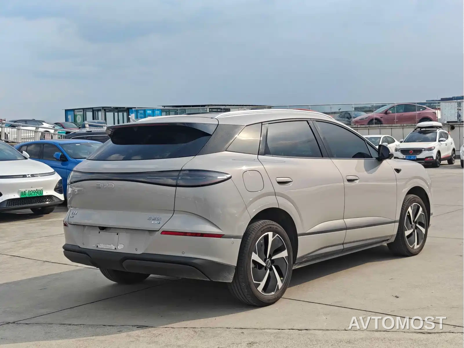 BYD Sealion 06 New Energy 2025 DM-i 170 Pilot Pro Edition — фото 4