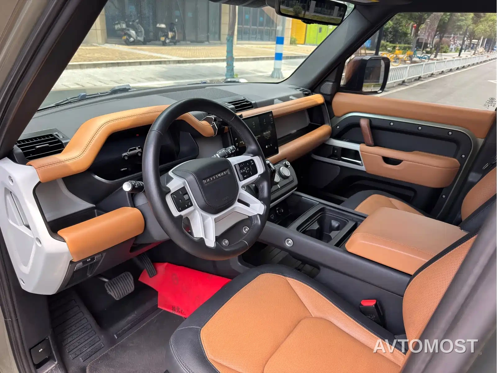 Land Rover Defender 2024 110 3.0T P400 X-DYNAMIC HSE — фото 4
