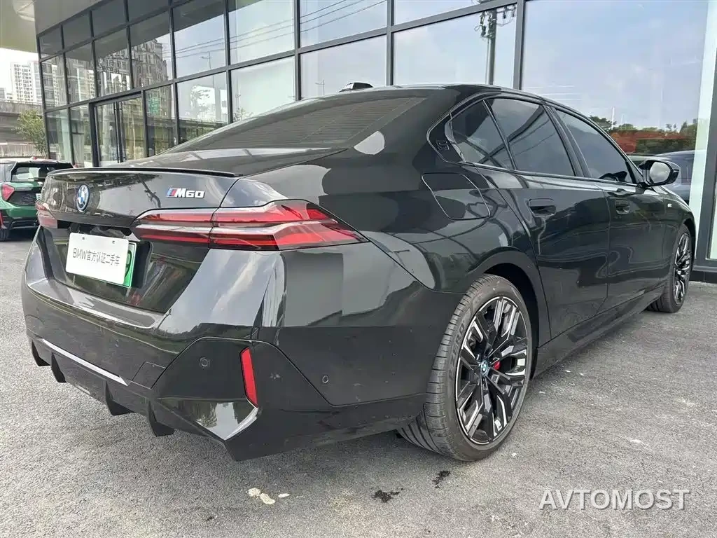 BMW i5 M60 2024 xDrive M60 — фото 4
