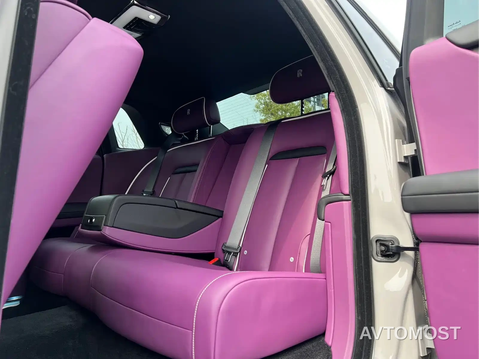 Rolls-Royce Ghost 2021 6.7T Standard Wheelbase — фото 8