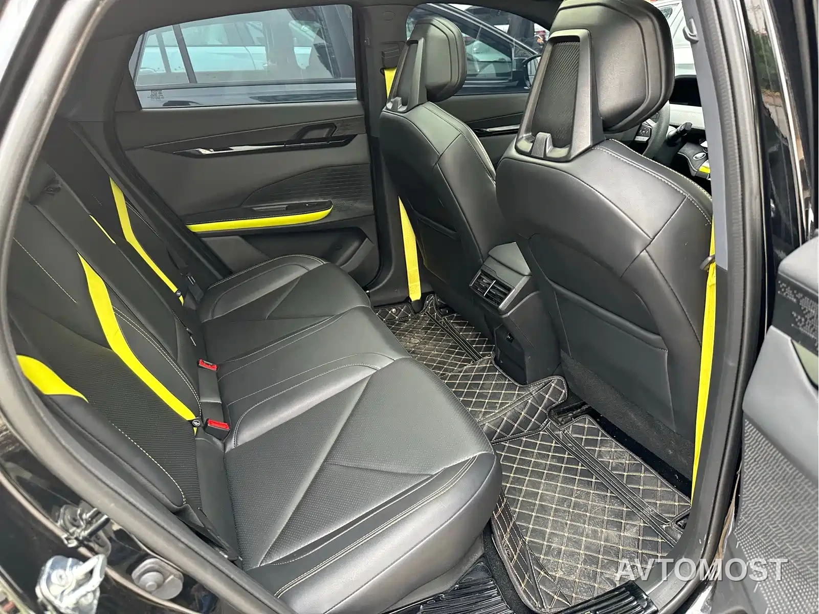 Changan UNI-V 2022 1.5T Sport Edition — фото 10