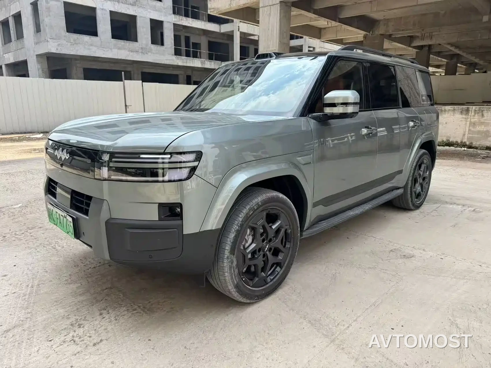 Fang Cheng Bao Titanium 7 2025 AWD Base Model — фото 1