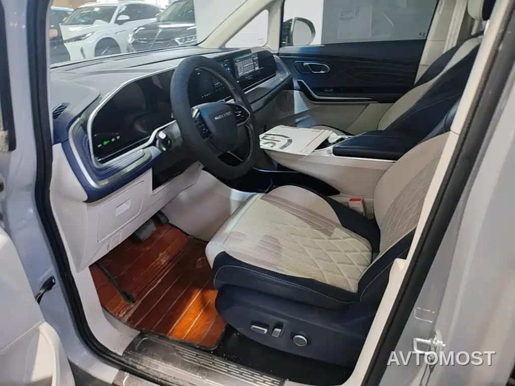SAIC Maxus Dajia 9 2022 Long Range Grassland 7-Seater — фото 14