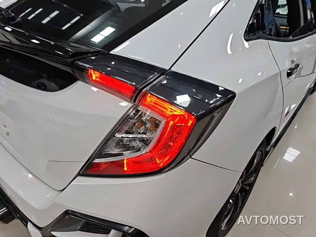 Honda Civic 2021 HATCHBACK 220TURBO CVT Trendy Cool — фото 8