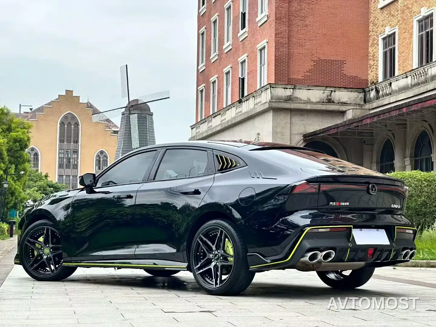 Changan UNI-V 2022 1.5T Sport Edition — фото 7