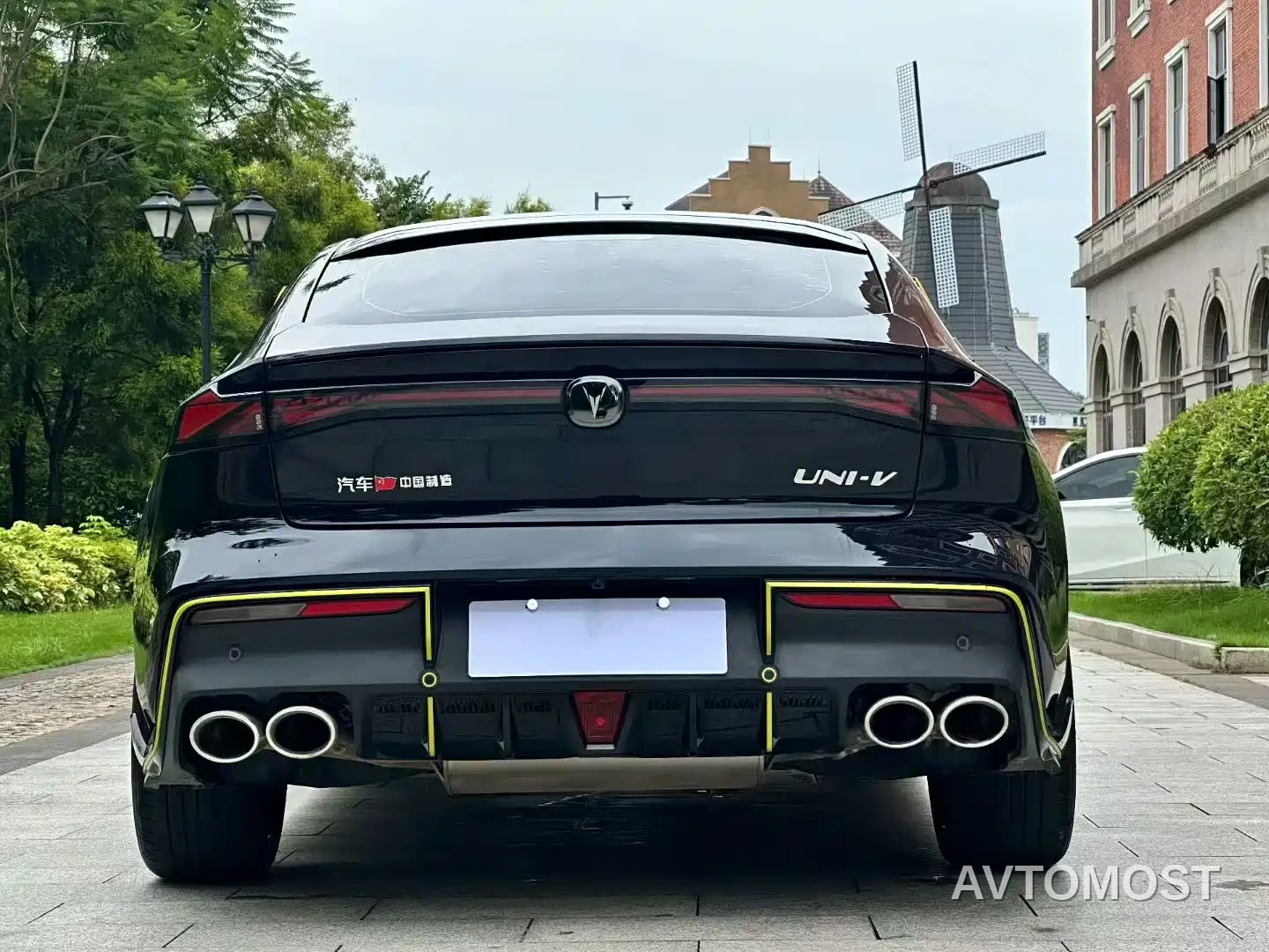 Changan UNI-V 2022 1.5T Sport Edition — фото 8