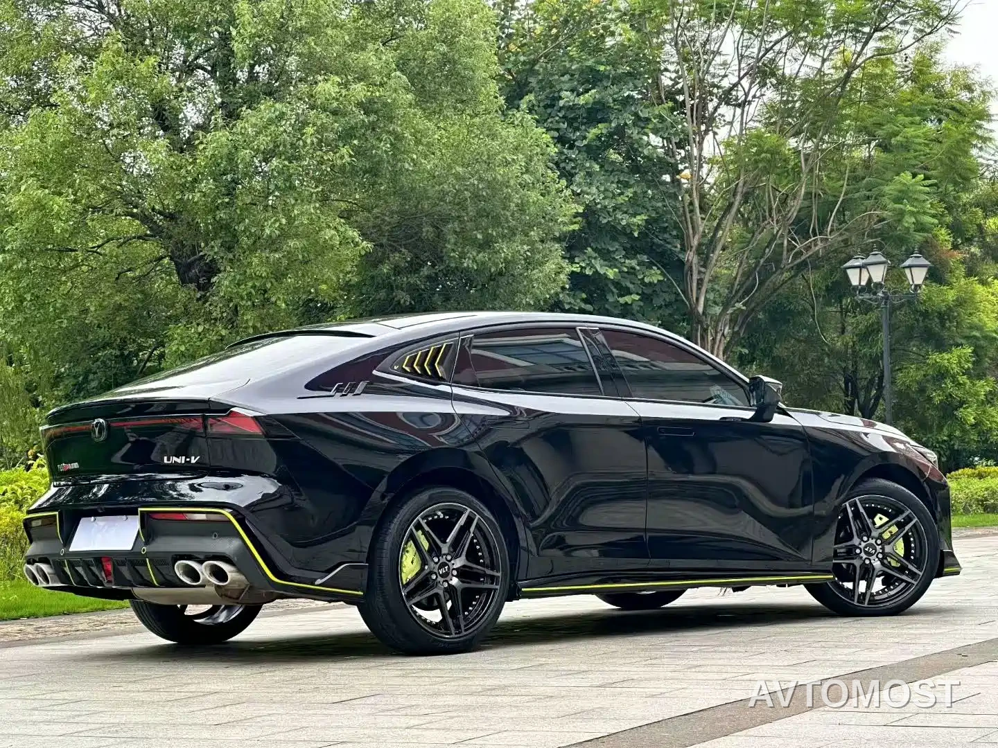 Changan UNI-V 2022 1.5T Sport Edition — фото 9