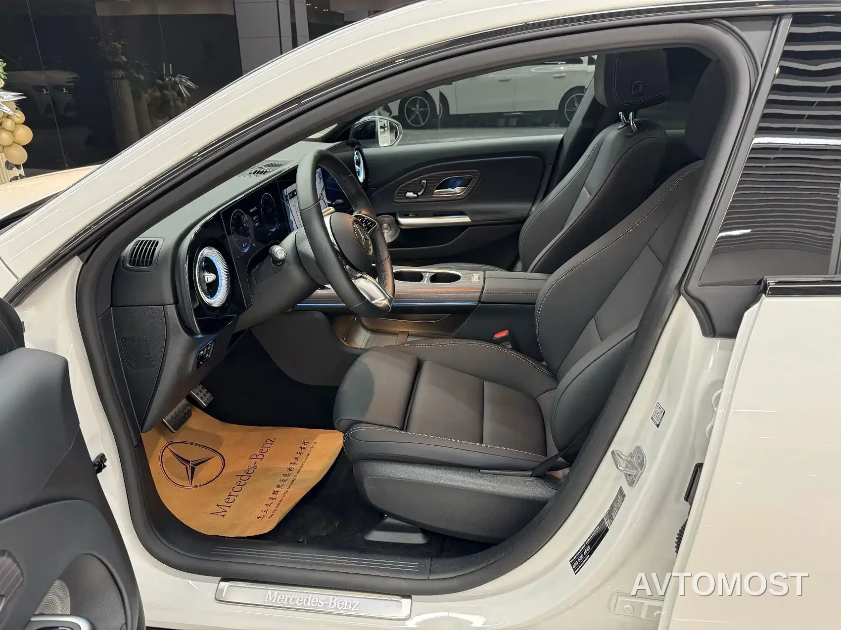 Mercedes-Benz CLA New Energy 2025 300L Fashion — фото 6