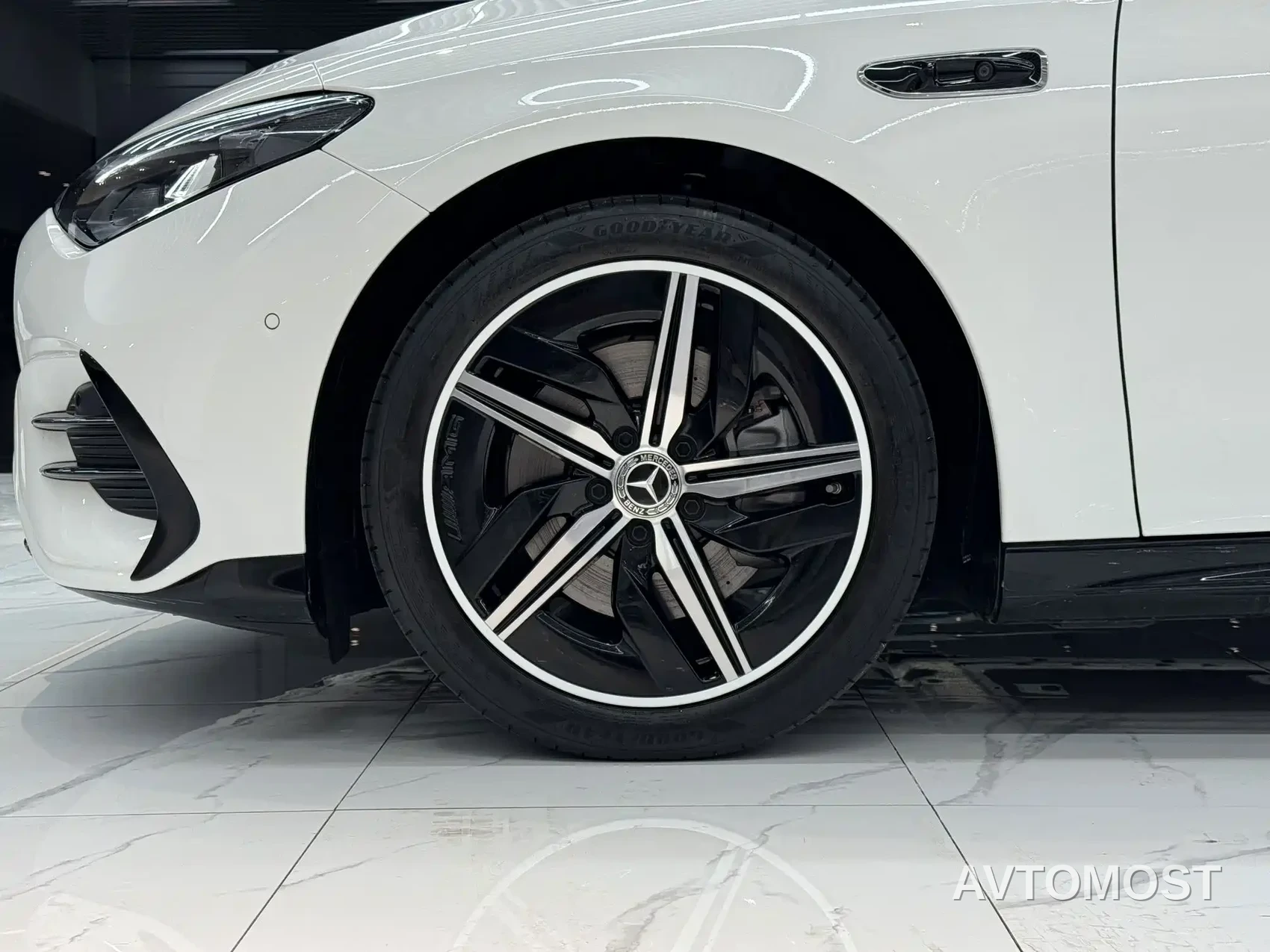 Mercedes-Benz CLA New Energy 2025 300L Fashion — фото 8