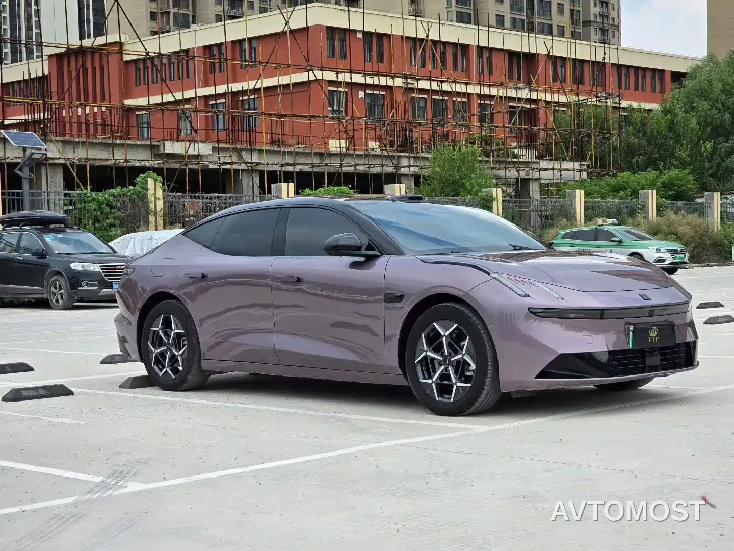 Lynk & Co 10 EM-P 2025 Model 120km Base Version — фото 3