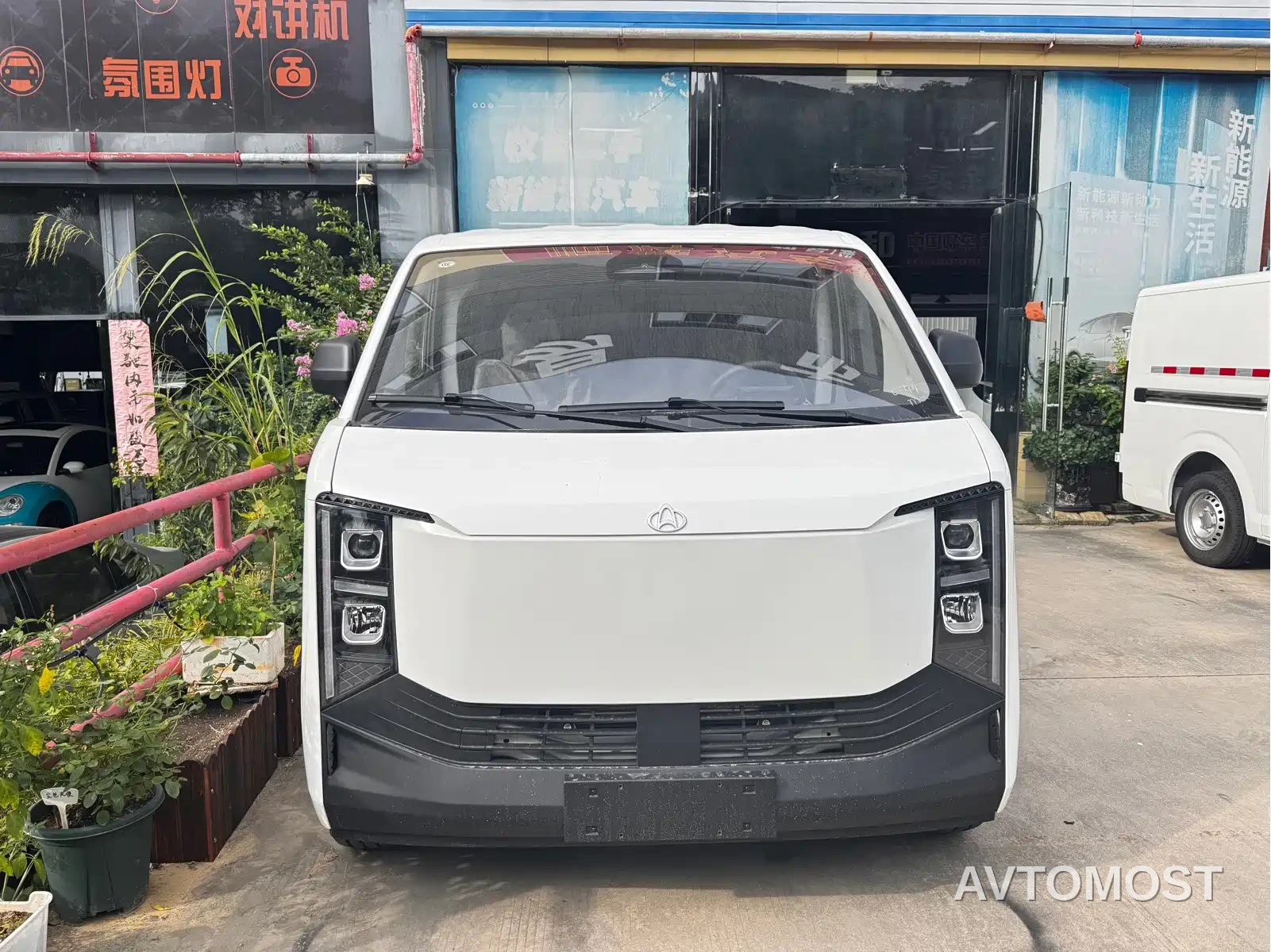 Changan Kuayue Kua Yue Xing Guang EV 2025 3-Person Van 350km Smart Driving Edition — фото 2