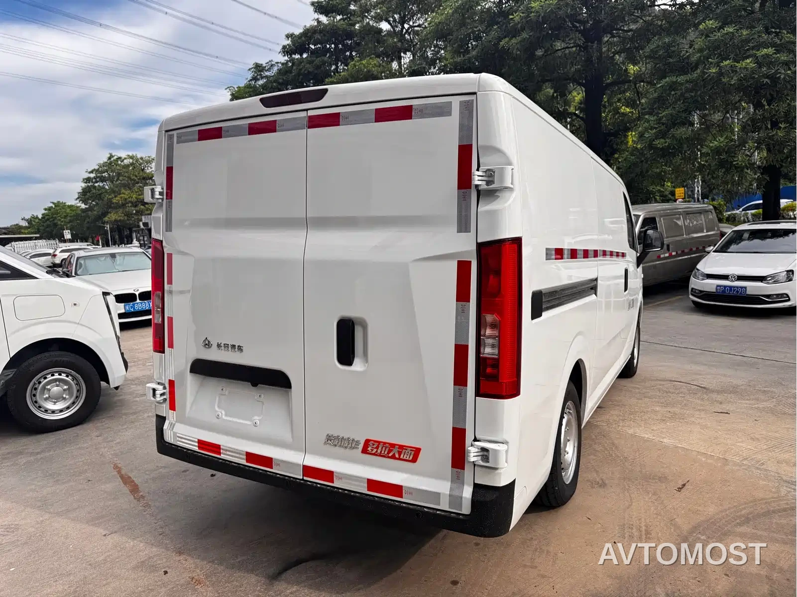 Changan Kuayue Kua Yue Xing Guang EV 2025 3-Person Van 350km Smart Driving Edition — фото 4
