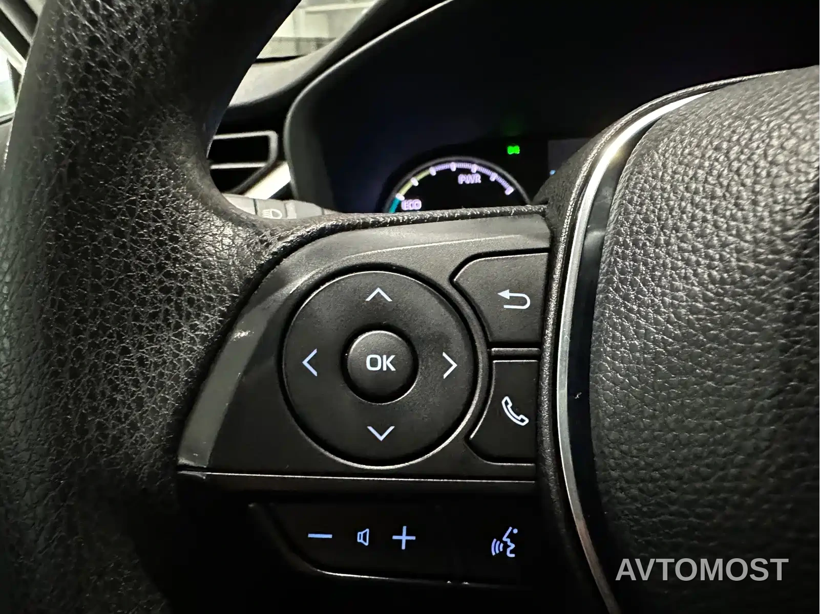 Toyota Wildlander 2020 Dual Engine 2.5L E-CVT FWD Luxury — фото 6