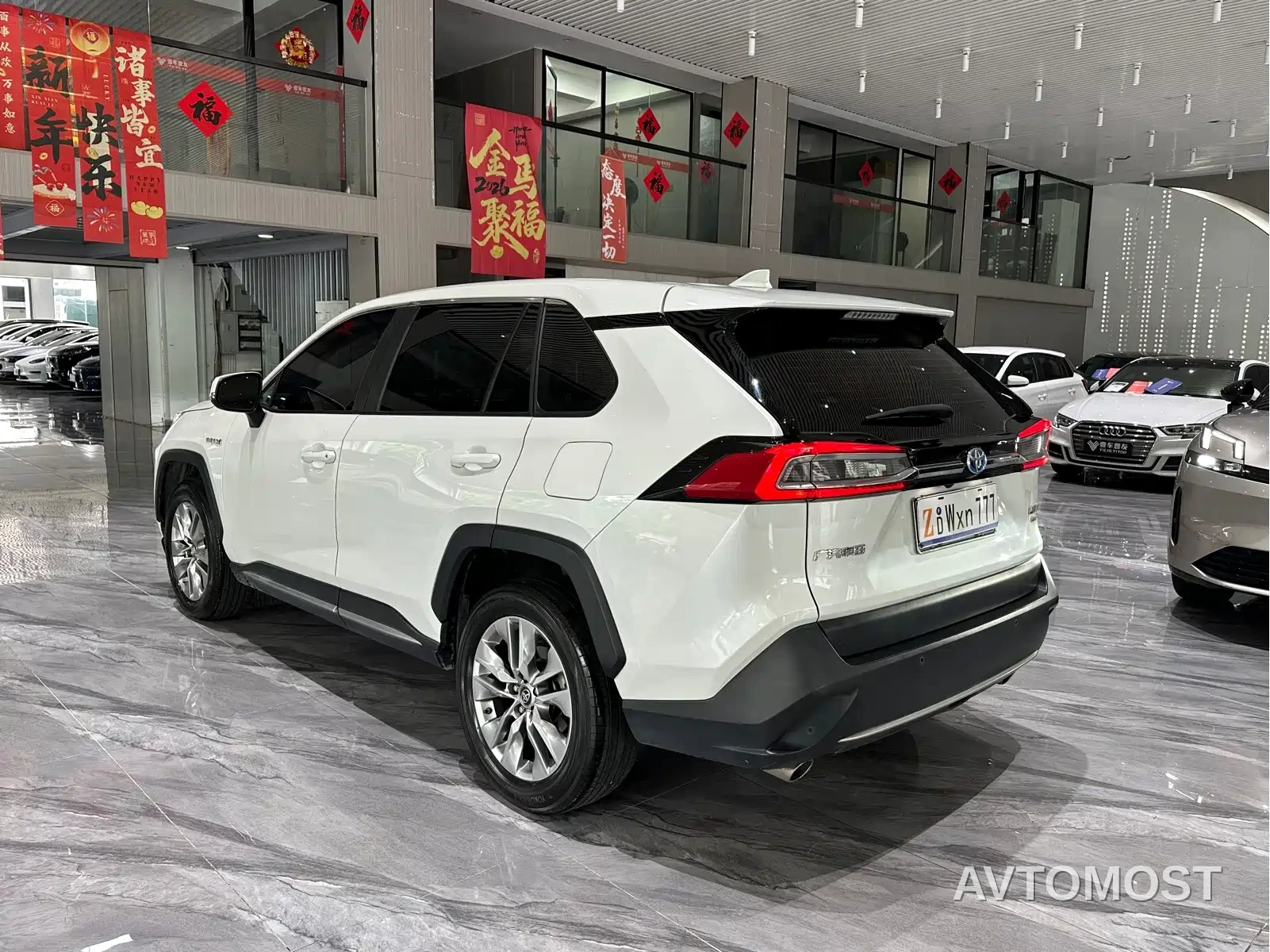 Toyota Wildlander 2020 Dual Engine 2.5L E-CVT FWD Luxury — фото 24
