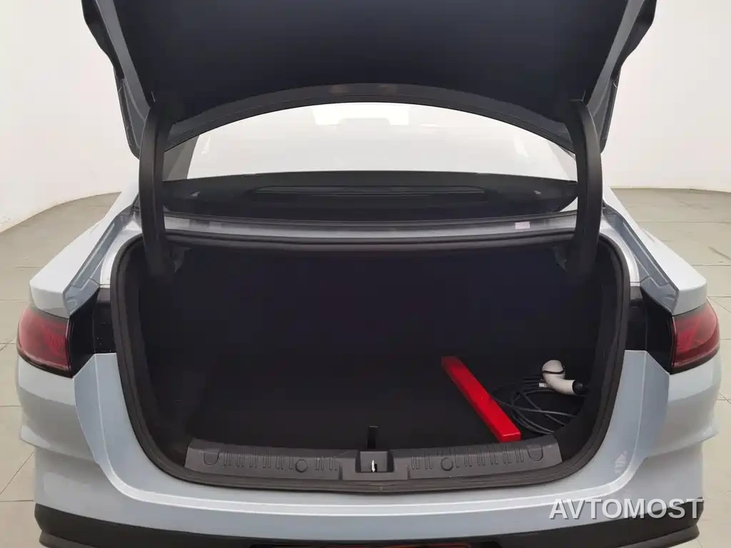 BYD Qin L 2024 DM-i 80KM Leading Edition — фото 15