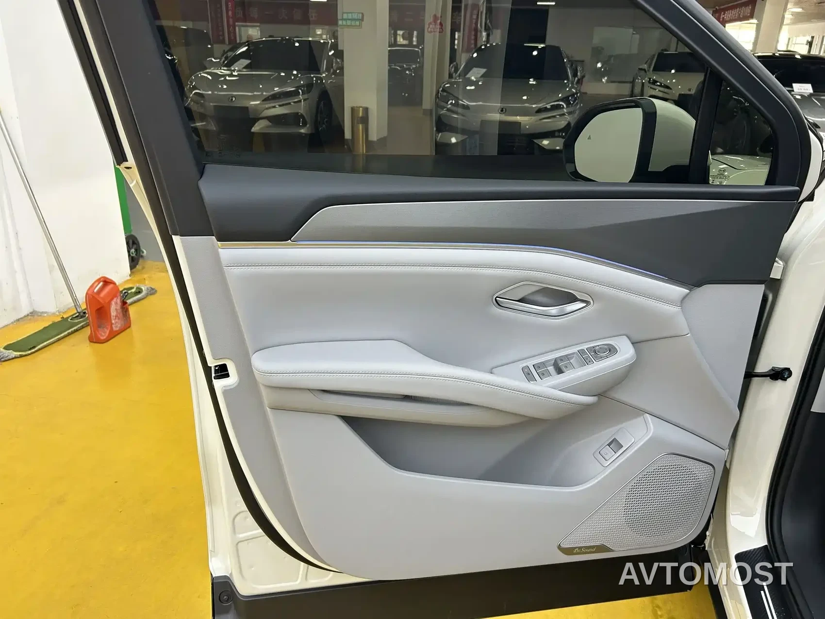 BYD Song Ultra 2026 Model Pure Electric 270kW — фото 4