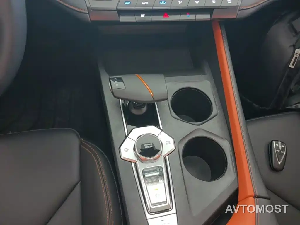 Changan UNI-V iDD 2023 ZhiDian iDD 1.5T 113km Smart Fun Edition — фото 9