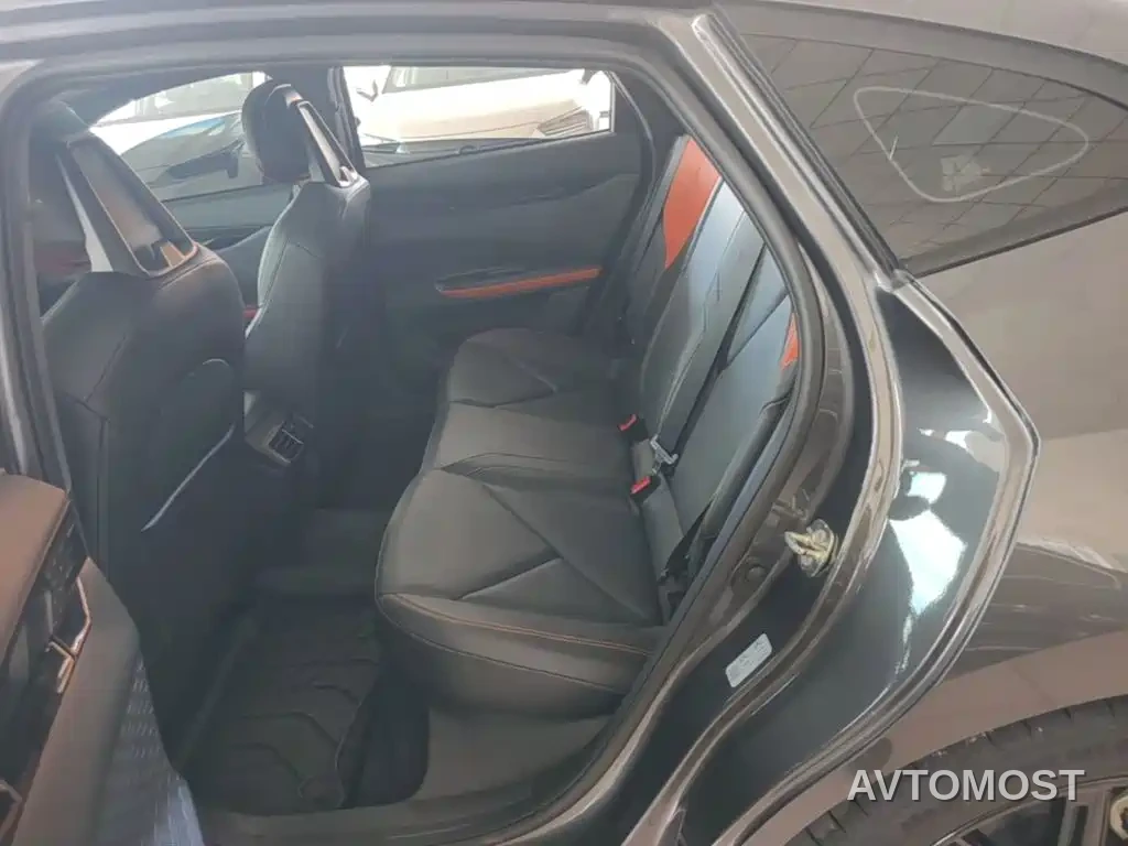 Changan UNI-V iDD 2023 ZhiDian iDD 1.5T 113km Smart Fun Edition — фото 13