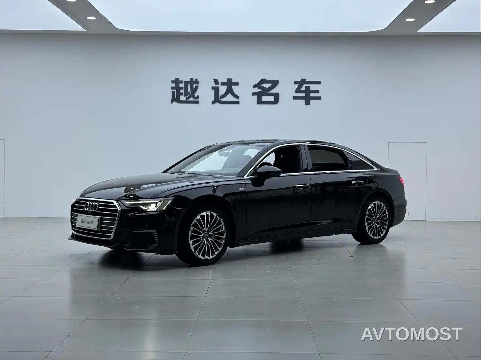 Audi A6L New Energy 2022 55 TFSI e quattro — фото 1