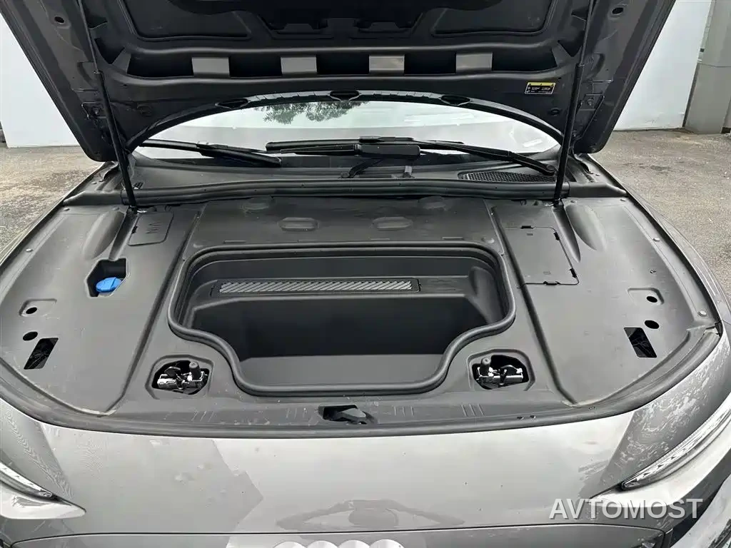 Audi A6L e-tron 2026 Model Pioneer Edition — фото 9
