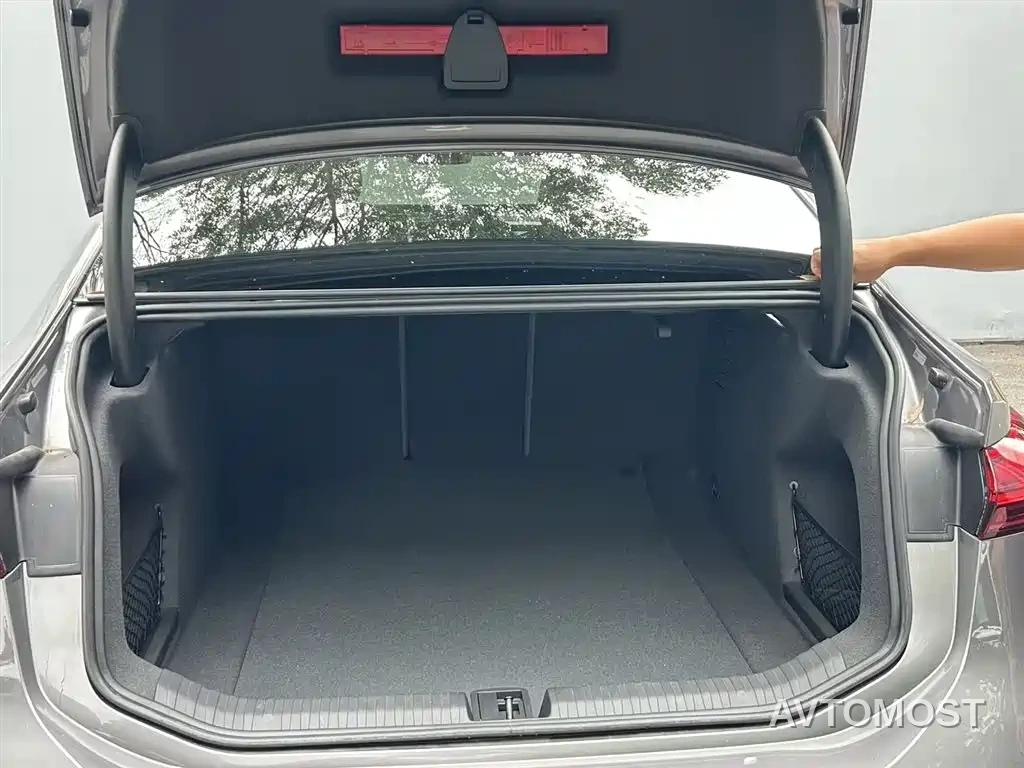 Audi A6L e-tron 2026 Model Pioneer Edition — фото 10