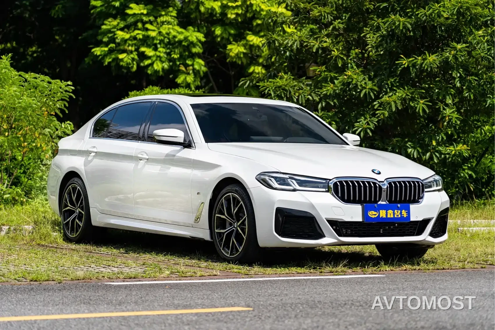 BMW 5 Series 2022 Facelift II 530Li Premium Package M Sport — фото 3