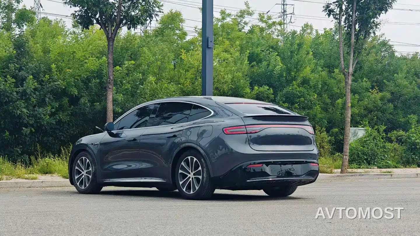 Zhijie Luxeed R7 2024 Pure Electric 667km Max — фото 4