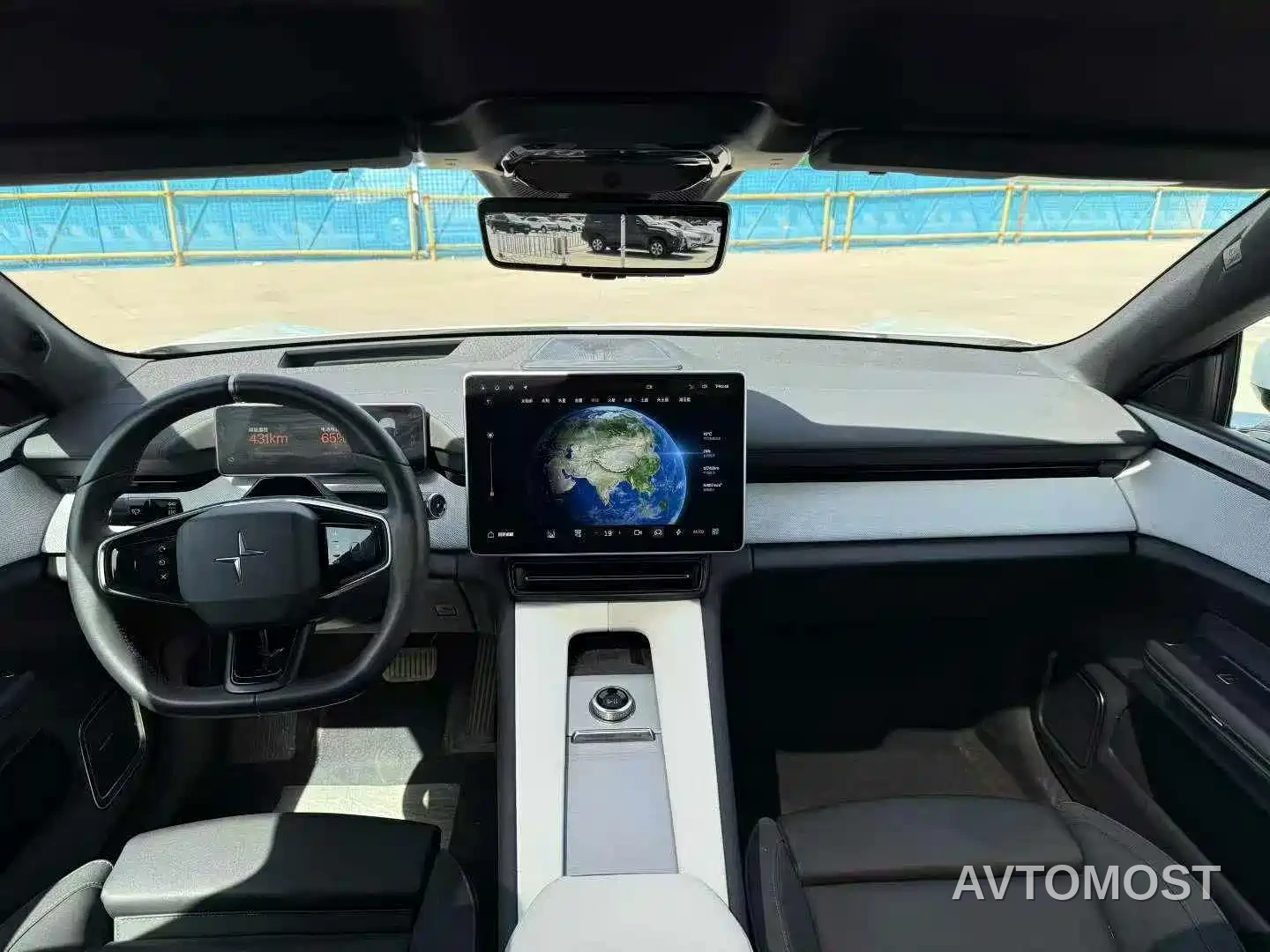Polestar 4 2024 Single Motor Standard Range PLUS Twin-Star Connected Edition — фото 9