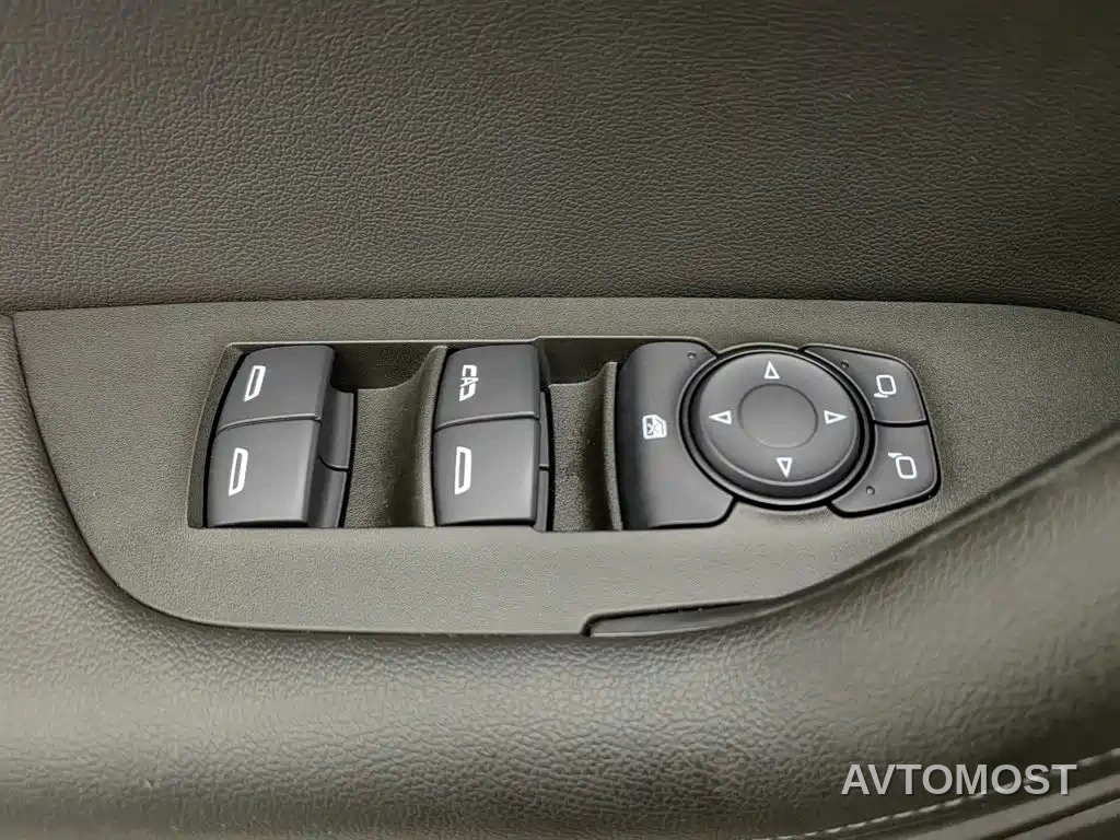 Chevrolet Trailblazer 2023 Mild Hybrid 650T Model — фото 8