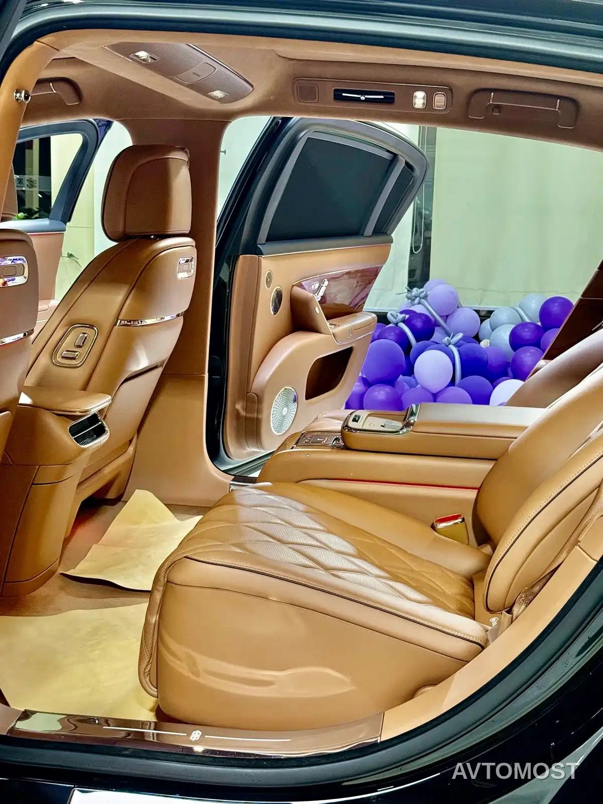 Zunjie S800 2025 Pure Electric Starlight Executive 4-seater — фото 5