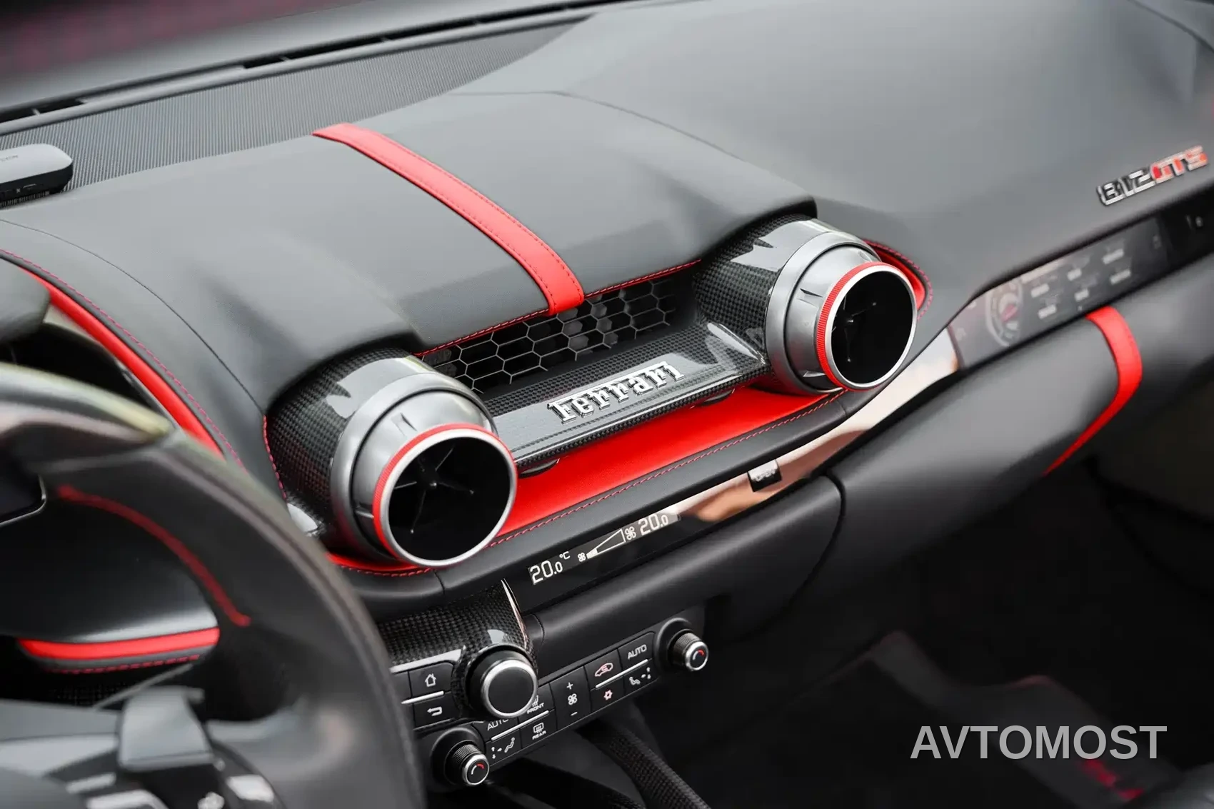 Ferrari 812 2020 6.5L GTS — фото 36