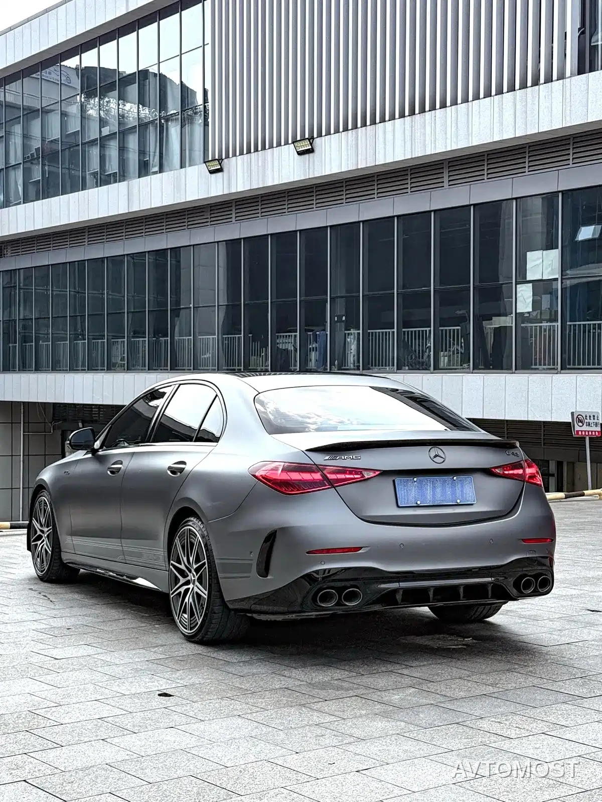 Mercedes-Benz C-Class AMG 2024 AMG C 43 4MATIC Special Edition — фото 10