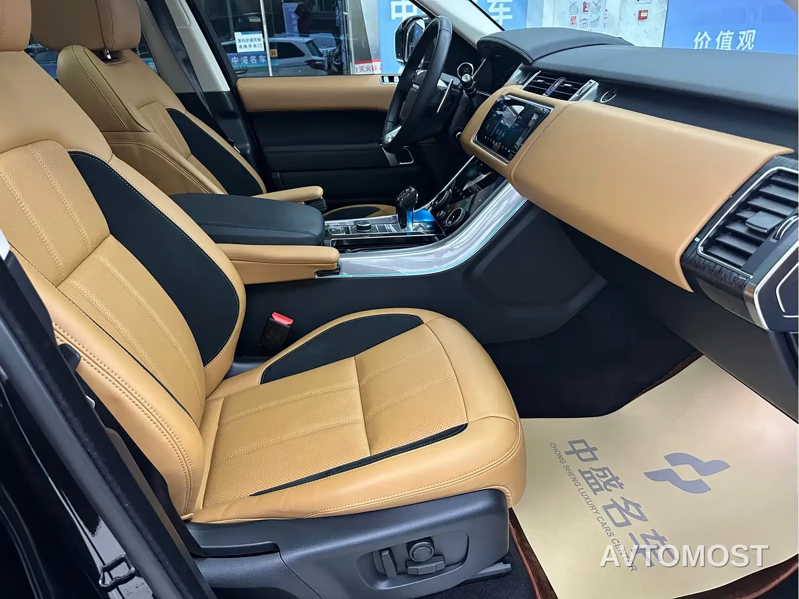 Land Rover Range Rover Sport 2022 3.0 L6 Gloss Black Edition — фото 32