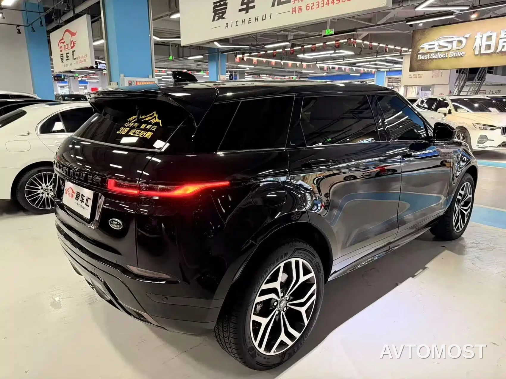 Land Rover Range Rover Evoque 2026 Range Rover Evoque L SE — фото 16
