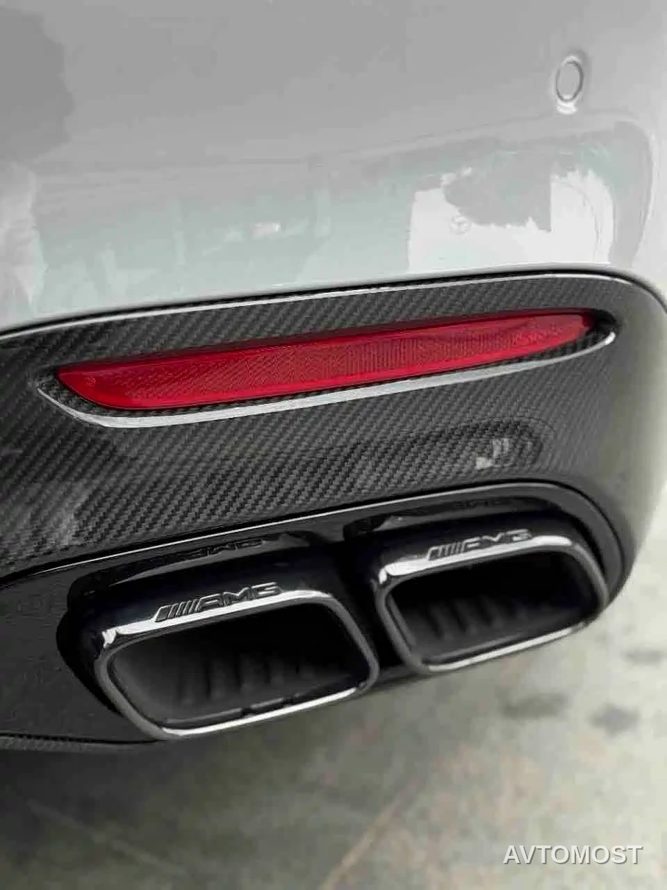 Mercedes-Benz SL-Class AMG 2024 AMG SL 63 4MATIC+ — фото 11