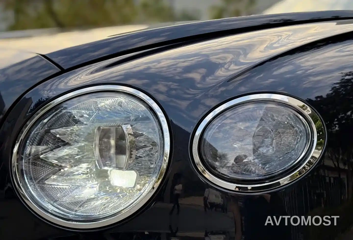Bentley Flying Spur 2021 4.0T V8 Standard Version — фото 4