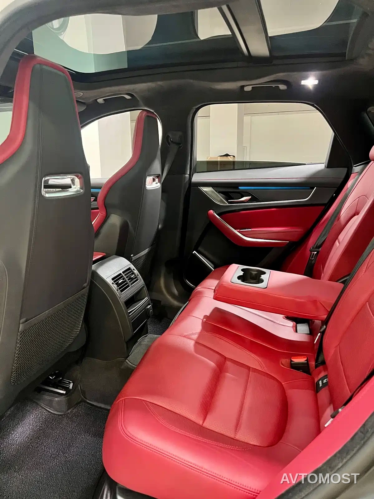 Jaguar F-PACE 2024 P400 SPORT — фото 9