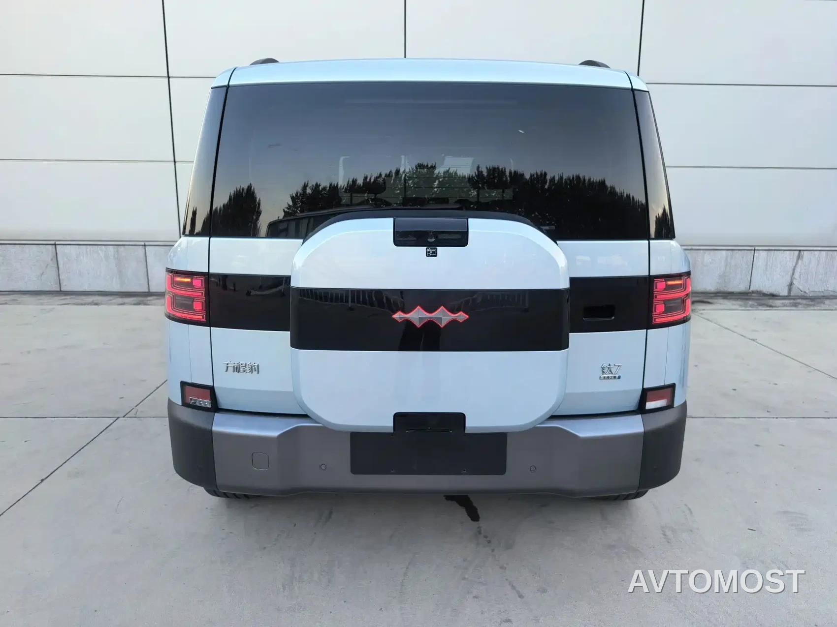 Fang Cheng Bao Titanium 7 2025 200KM Front-Wheel Drive Max Edition — фото 5