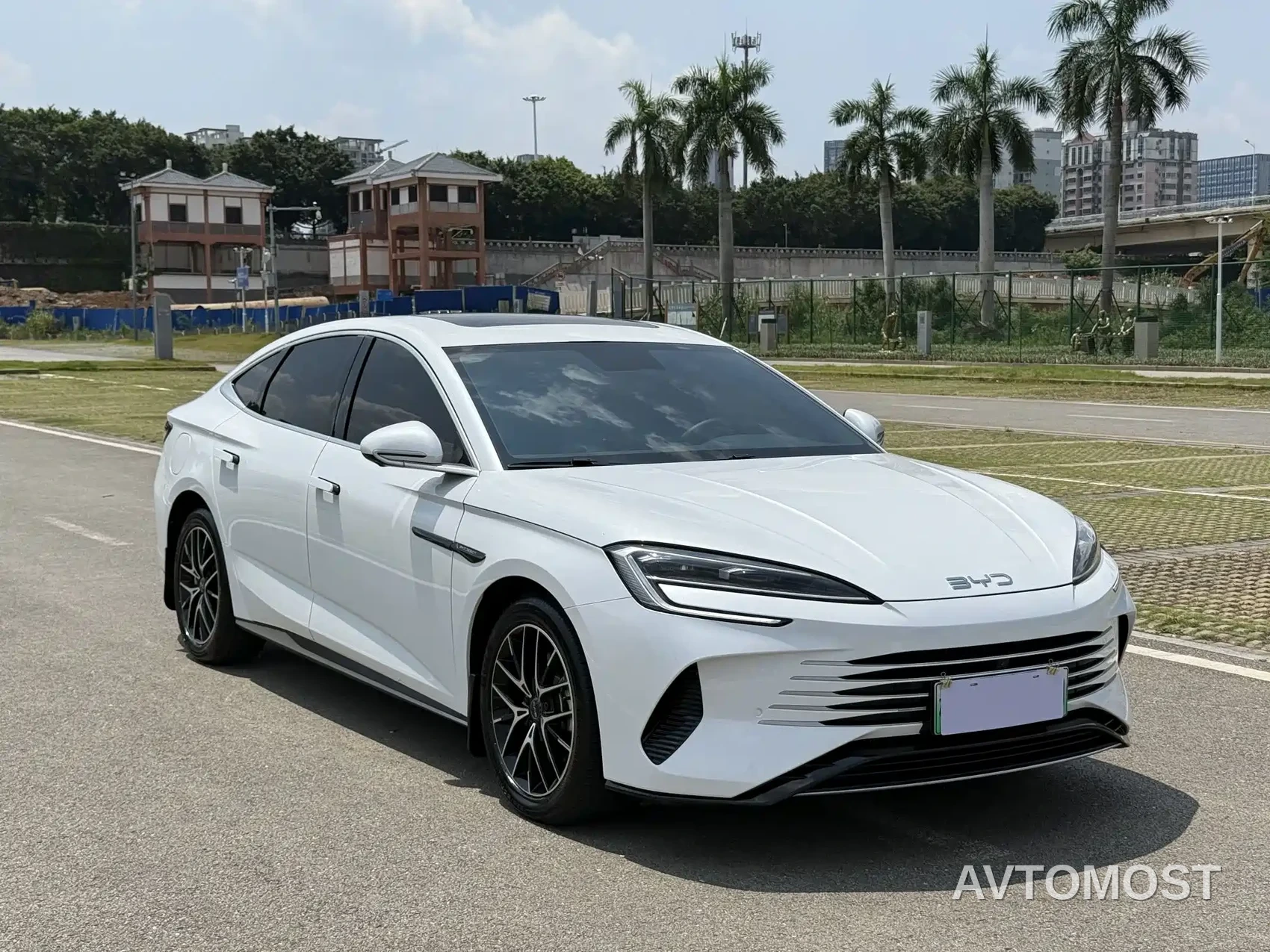 BYD Seal 2023 DM-i 1.5L 121km Luxury — фото 3