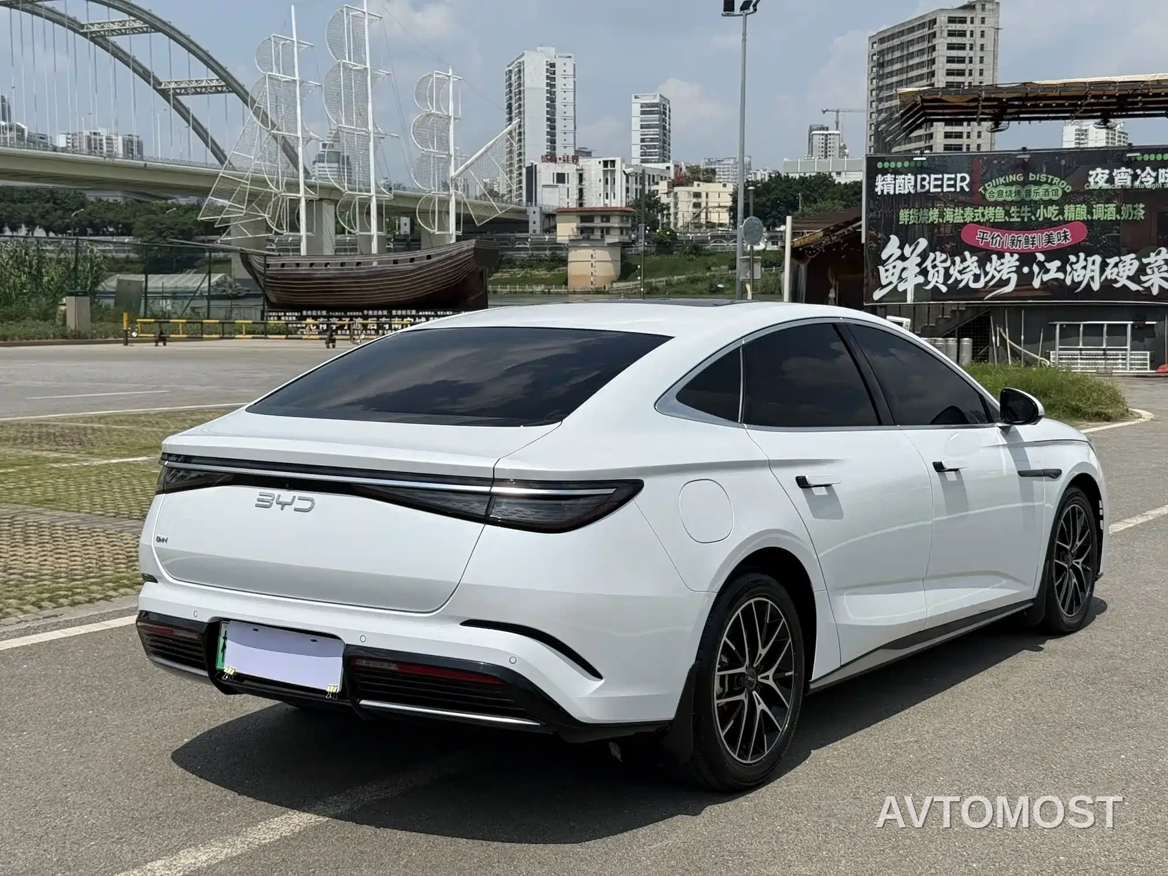 BYD Seal 2023 DM-i 1.5L 121km Luxury — фото 4
